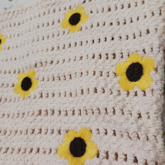 ZARA Crochet Daisy Sunflower Cropped Tube Tank Women's Size Small - Picture 7 of 7